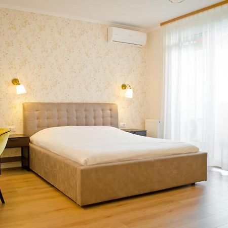 Amber Studio Oradea Apartment Ngoại thất bức ảnh