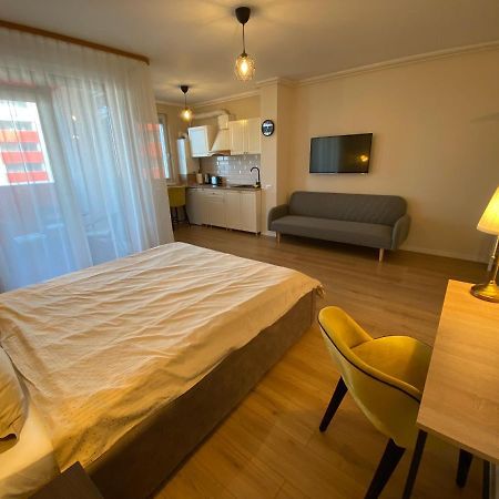 Amber Studio Oradea Apartment Ngoại thất bức ảnh