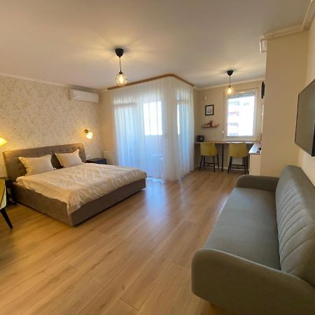 Amber Studio Oradea Apartment Ngoại thất bức ảnh
